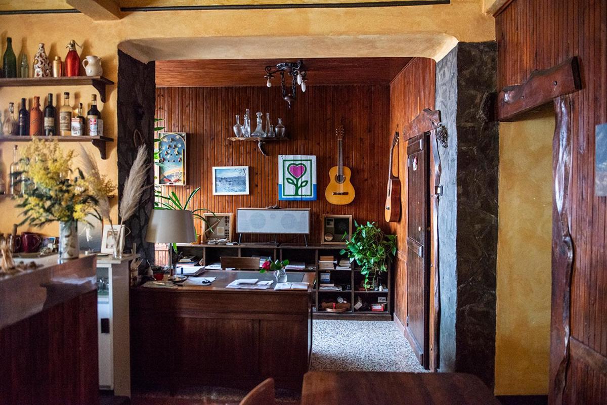 B&B Da Beppe Neirone Exteriör bild